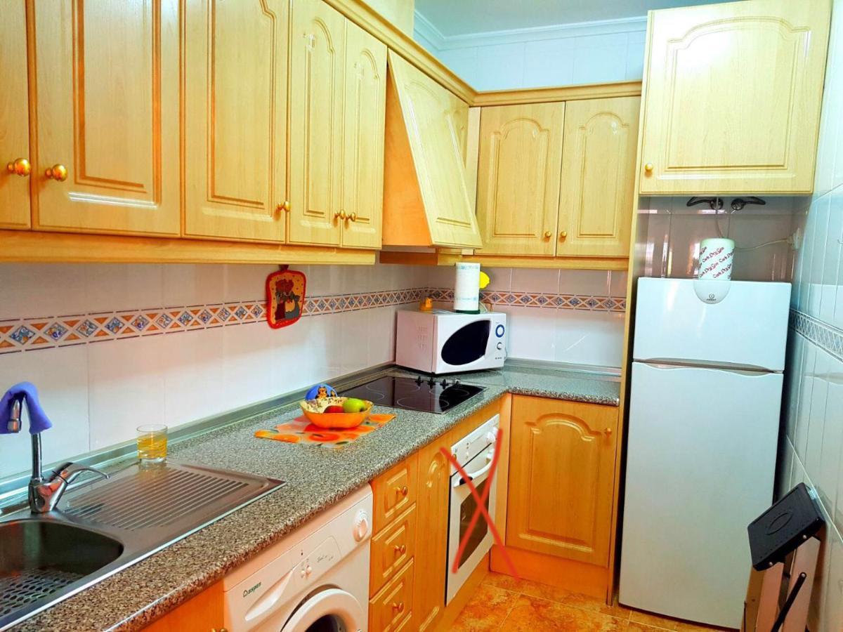Sunny Appartment In The Center ตอร์เรเวียคา ภายนอก รูปภาพ