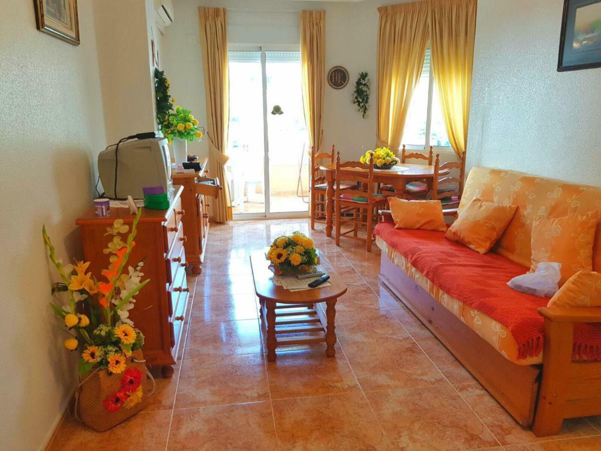 Sunny Appartment In The Center ตอร์เรเวียคา ภายนอก รูปภาพ